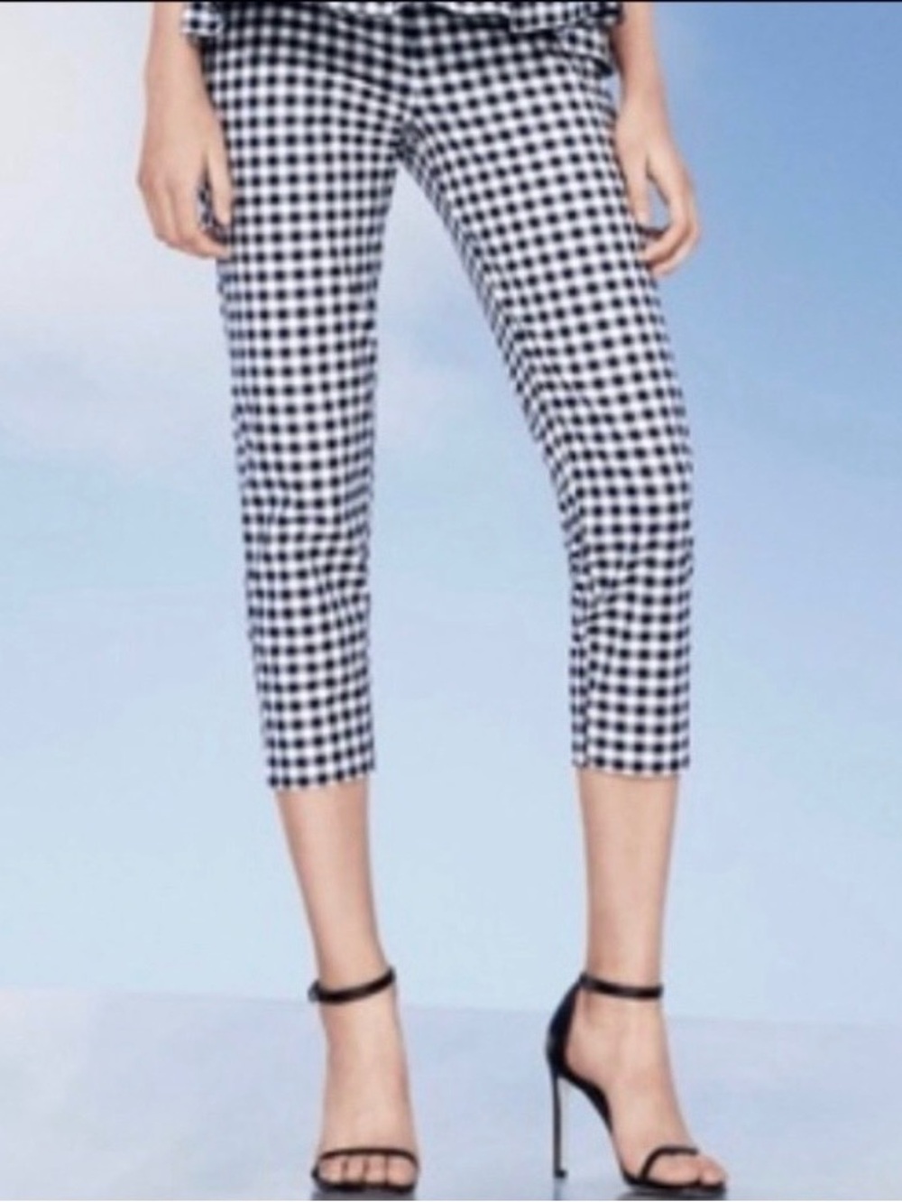 Victoria Beckham Gingham Capris - Picture 5 of 8
